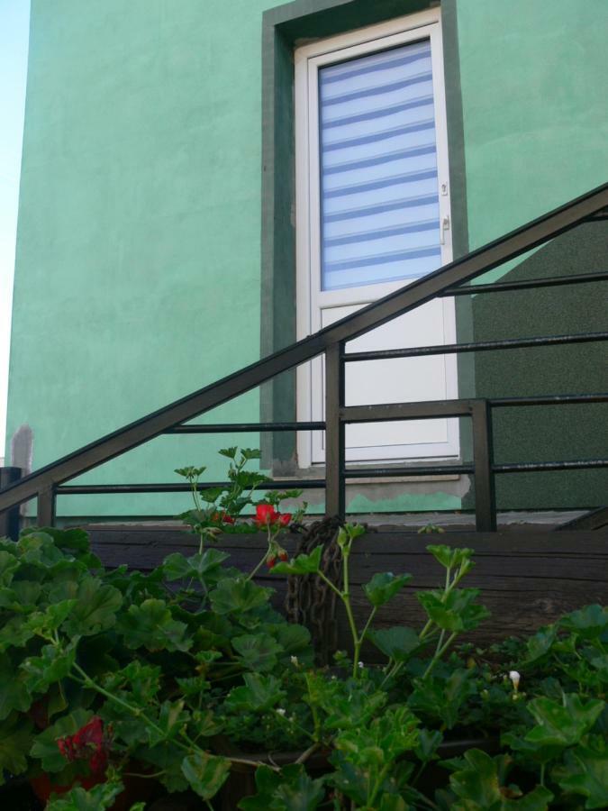 Pokoj Uniejow Exterior foto